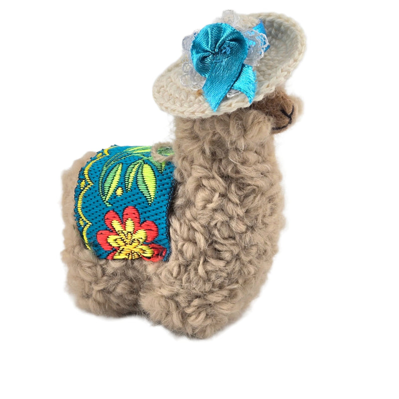 Load image into Gallery viewer, Arequipa Dancer Alpacadorable Figurine
