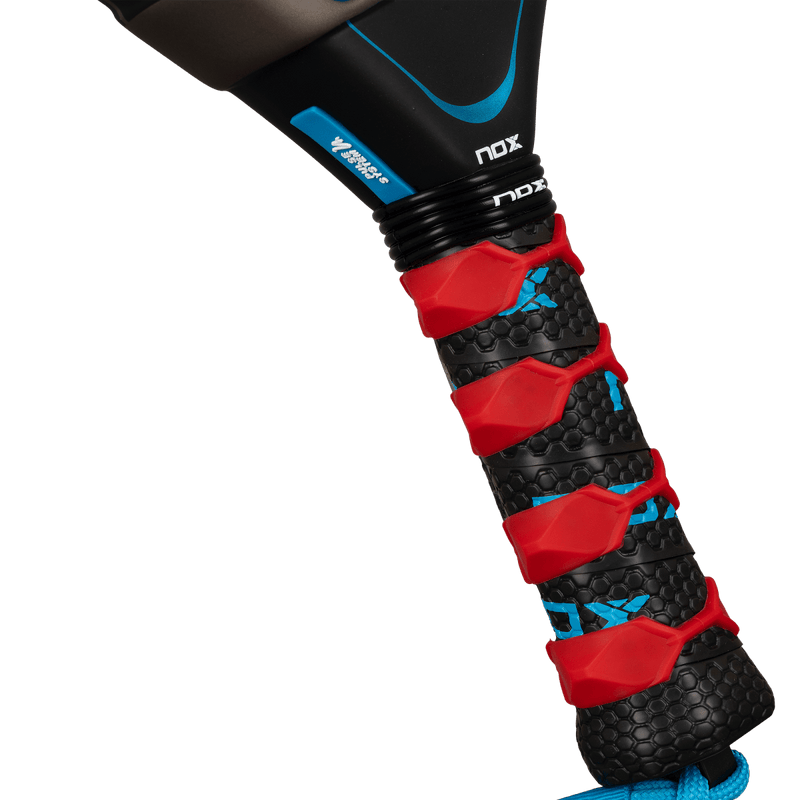 Load image into Gallery viewer, NOX AT10 Pro Cup Soft 2026 Padel Racket
