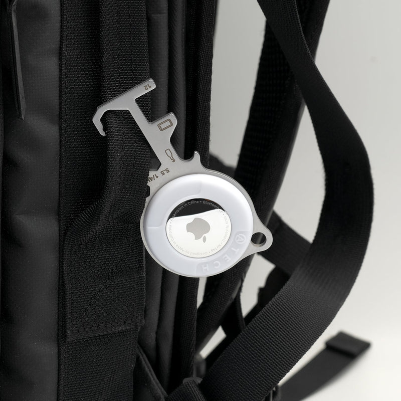Load image into Gallery viewer, AirTag Multitool 7-in-1 Pro
