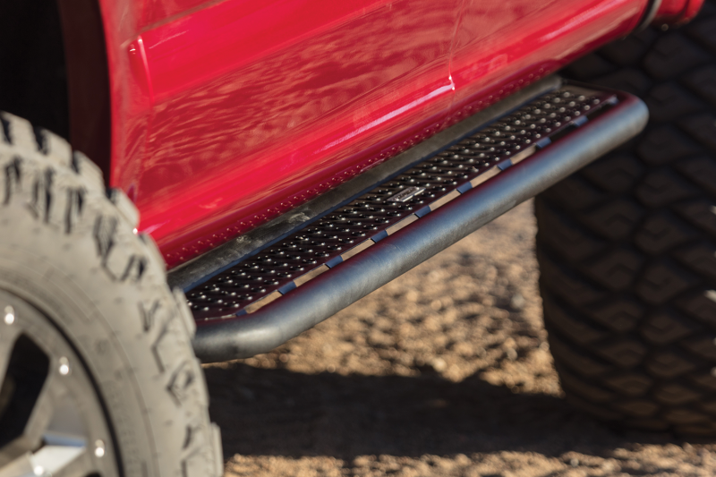 Load image into Gallery viewer, Go Rhino 15-20 Chevy Colorado Dominator Extreme D6 SideSteps Complete Kit w/SideStep + Brkts

