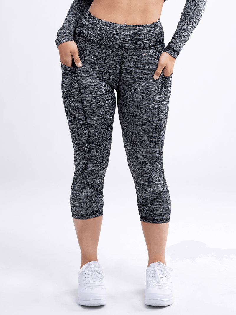 Load image into Gallery viewer, JupiterGear Mid-Rise Capri Fitness Leggings with Side Pockets
