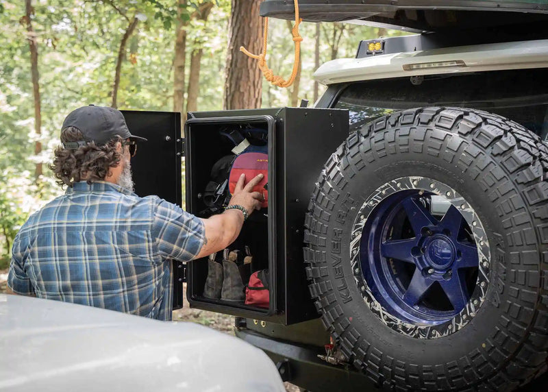 Load image into Gallery viewer, Universal Overland Storage Box (19x28x15)
