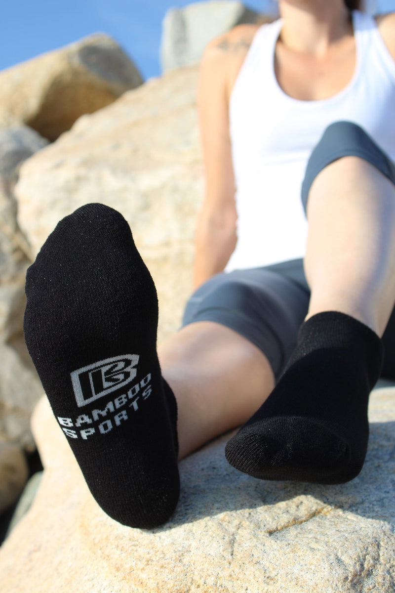 Load image into Gallery viewer, Quarter High Bamboo Rayon Socks
