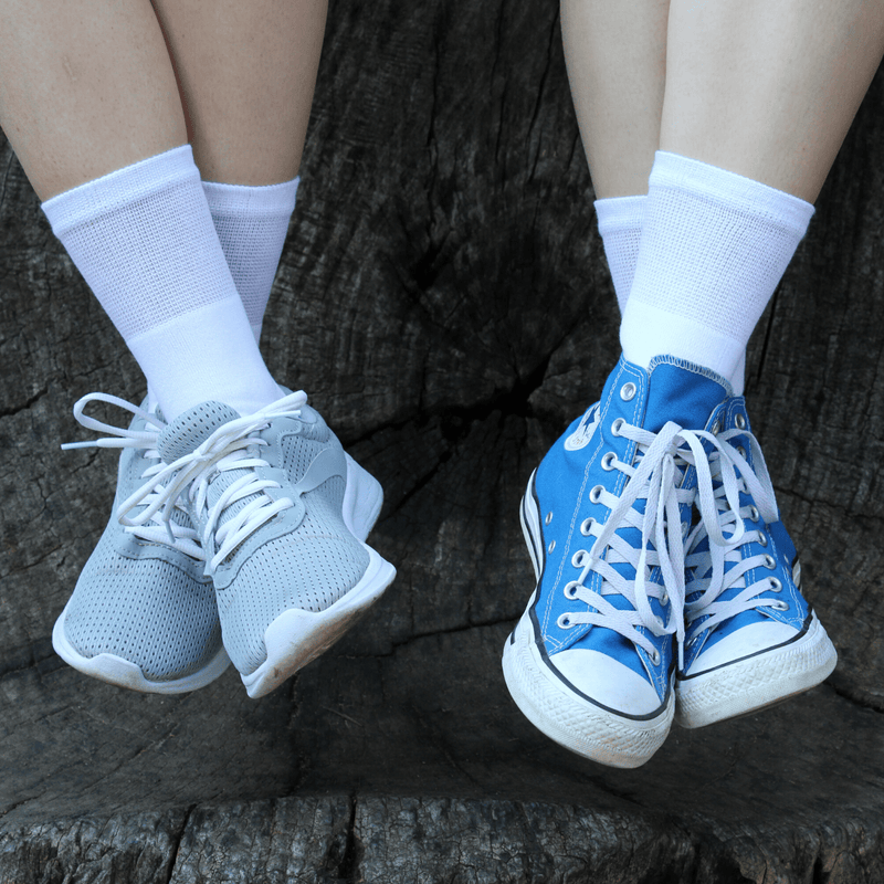 Load image into Gallery viewer, Women's Bamboo Rayon Crew Socks
