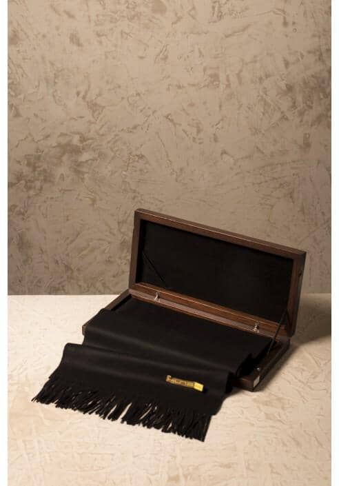 Load image into Gallery viewer, Basel 100% Vicuna Scarf
