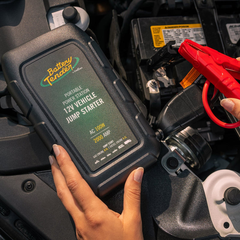 Load image into Gallery viewer, 2000 AMP Power Station with 100 Watt Inverter
