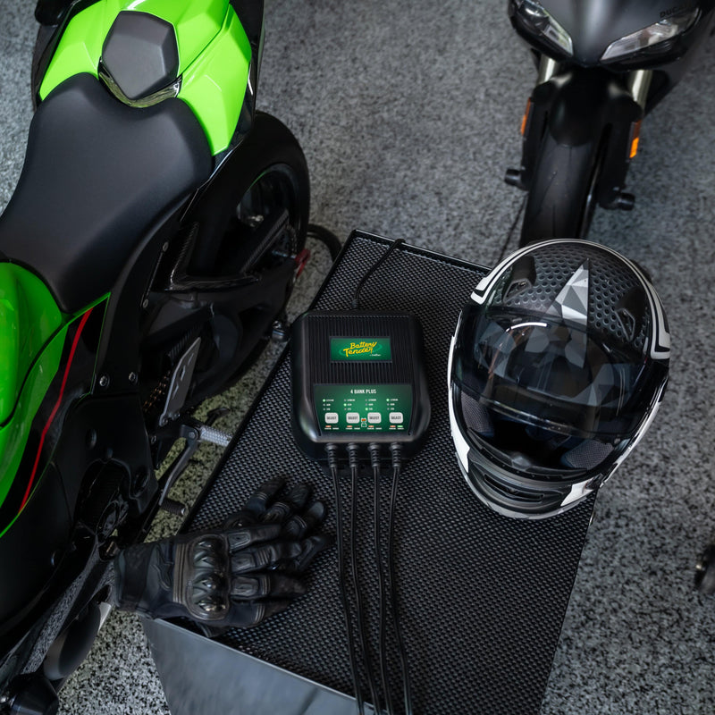 Load image into Gallery viewer, Battery Tender® 4-Bank 12V 1.25 Amp Battery Charger and Maintainer
