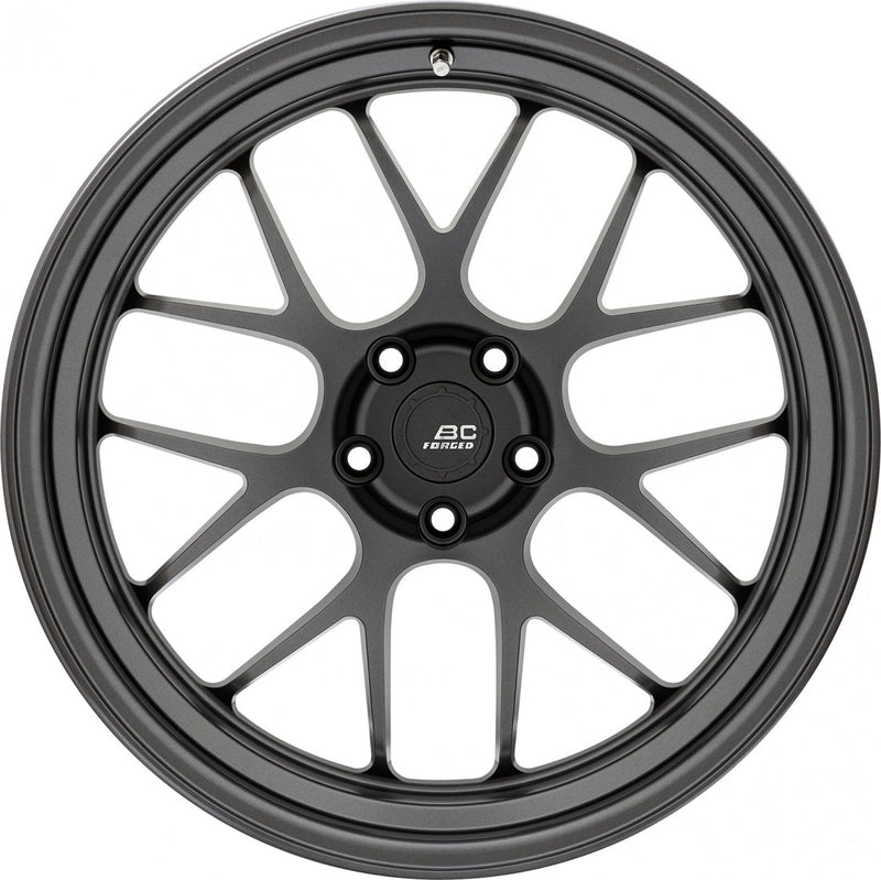 Load image into Gallery viewer, BC Forged TD02 TD Series 1-Piece Monoblock Forged Wheel
