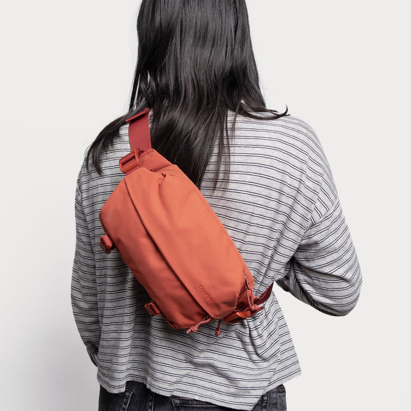 Load image into Gallery viewer, Fanny Sling 2L
