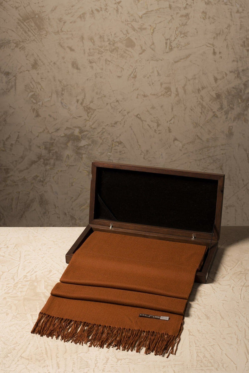 Load image into Gallery viewer, BELLINZONA 100% Vicuna Shawl
