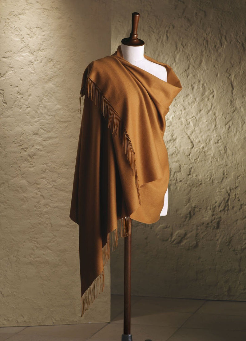 Load image into Gallery viewer, BELLINZONA 100% Vicuna Shawl
