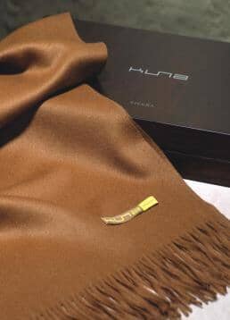 Load image into Gallery viewer, BELLINZONA 100% Vicuna Shawl
