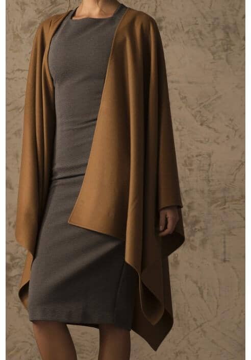 Load image into Gallery viewer, Betty 100% Vicuna Cape
