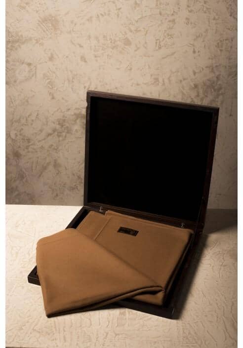 Load image into Gallery viewer, Betty 100% Vicuna Cape
