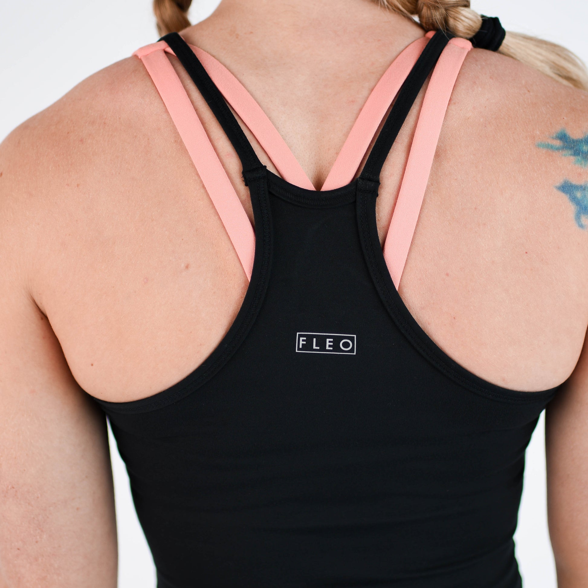 Switch Up Crop Tank - Fitted - Skoutley Outdoors LLC