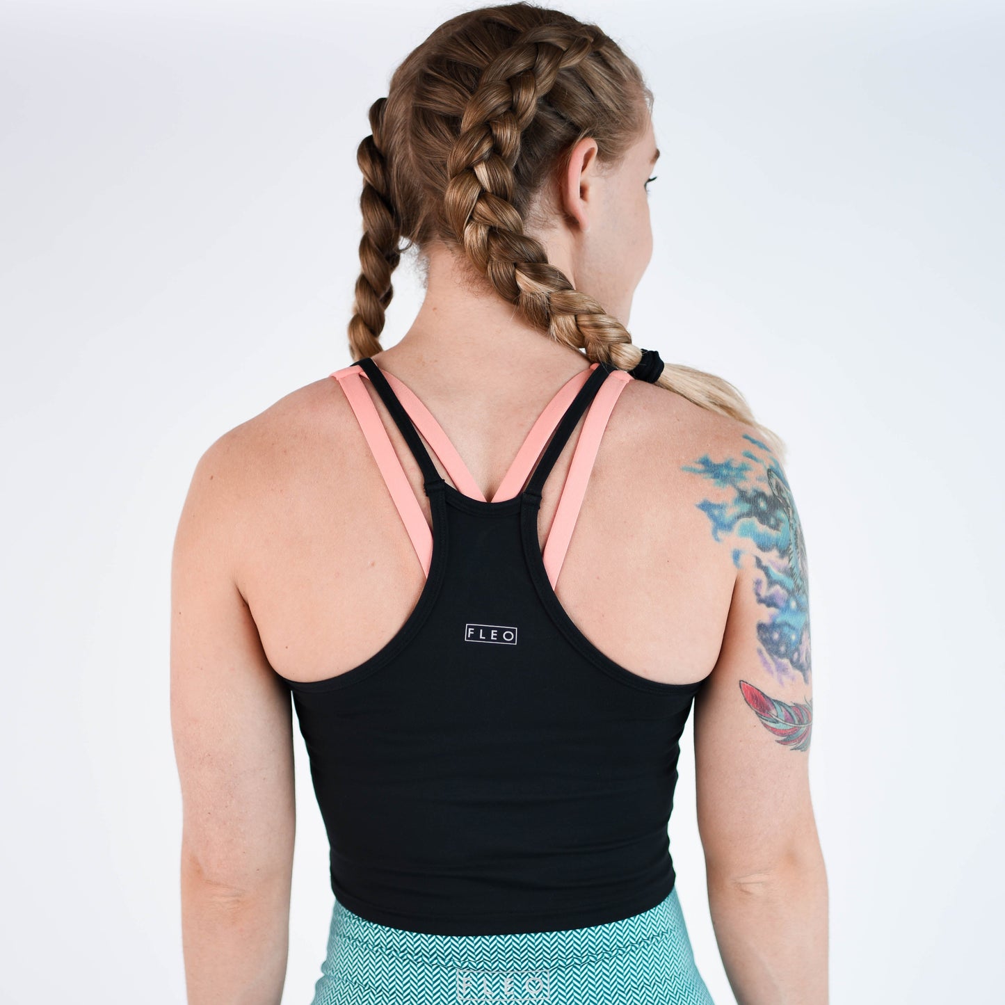 Switch Up Crop Tank - Fitted - Skoutley Outdoors LLC