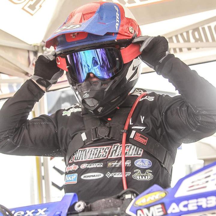 Load image into Gallery viewer, Blue Magnetic Infinity Lens
