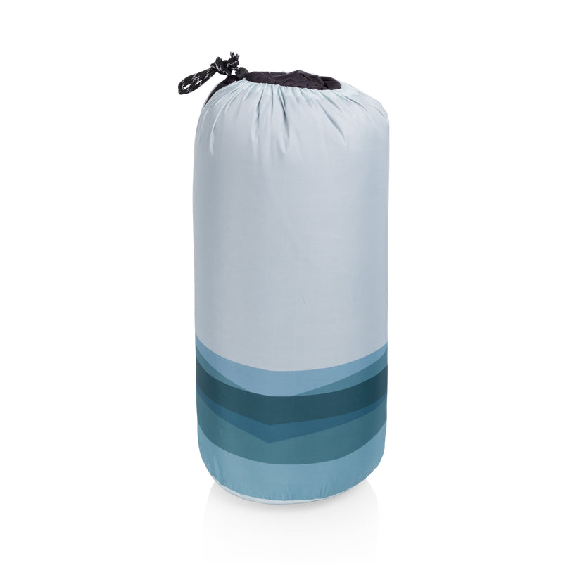 Load image into Gallery viewer, Aura Outdoor Puffer Blanket
