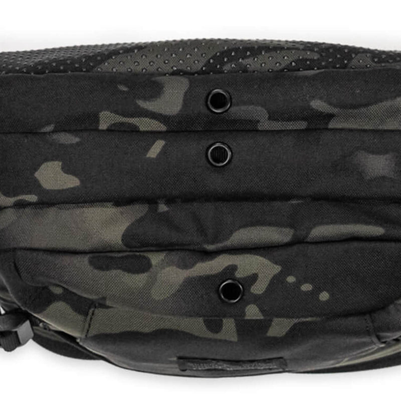 Load image into Gallery viewer, Nomad Recon Fanny Pack
