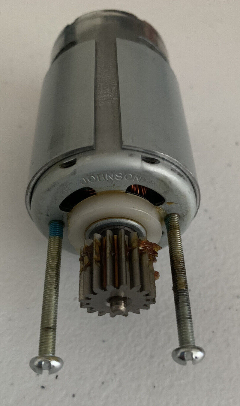 Load image into Gallery viewer, Brand New Power Wheels Fisher Price 7R Motor for 19T Gearbox 00968-9015 - High-Quality Replacement Part
