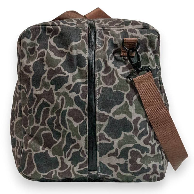 Load image into Gallery viewer, Waterproof XL 57.5L Waxed Duffle Bag
