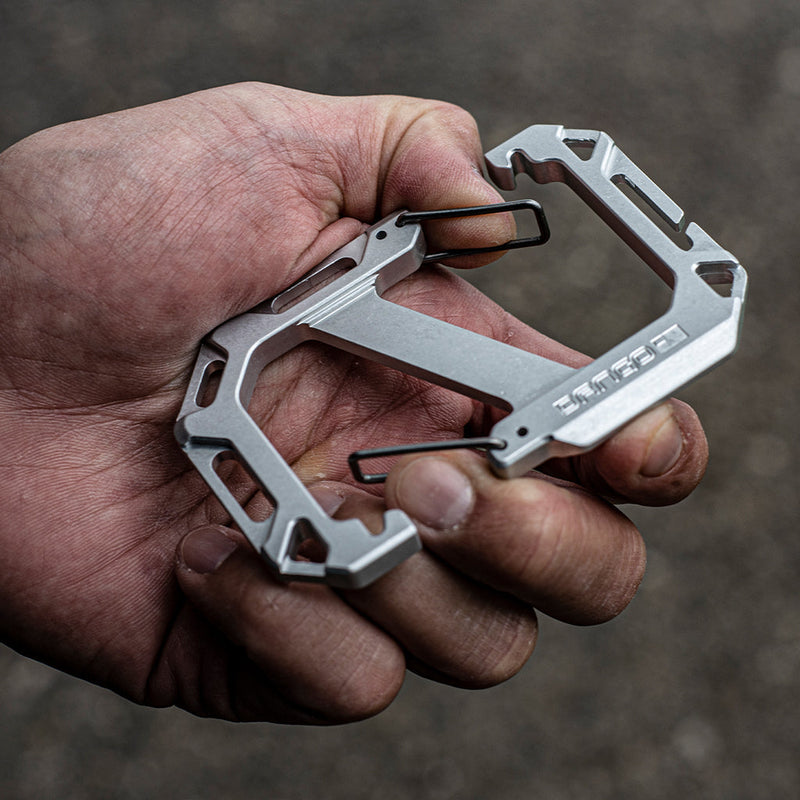 Load image into Gallery viewer, Carabiner XL &amp; Shackle
