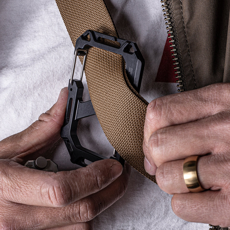 Load image into Gallery viewer, Carabiner XL &amp; Shackle

