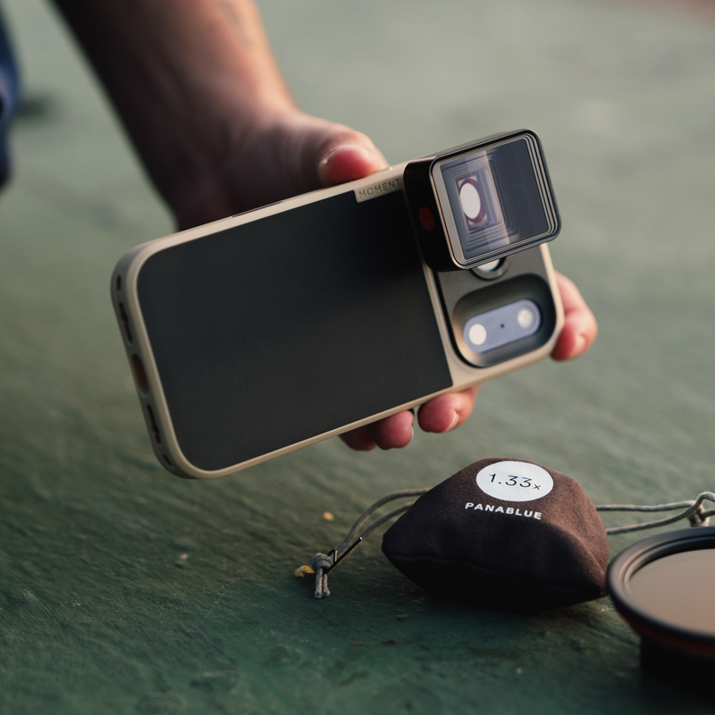 Load image into Gallery viewer, Anamorphic 1.33x Mobile Lens II (T-Series)
