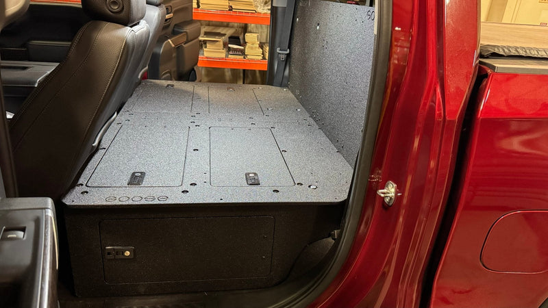 Load image into Gallery viewer, CHEVY - SILVERADO - 4TH GEN - GMC - SIERRA - 2019-PRESENT - 5TH GEN - EXPLORE SERIES - CREW CAB - SEAT DELETE PLATE SYSTEM - SECOND ROW - 100%
