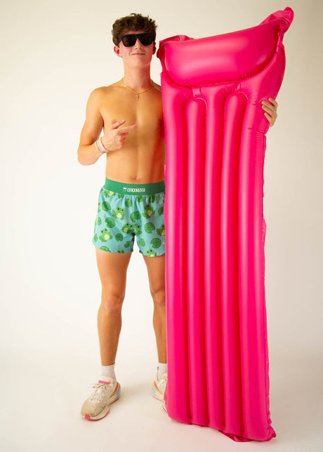 Load image into Gallery viewer, Men&#39;s Fartlek Froggies 4&quot; Half Split Shorts (Blue/Green)
