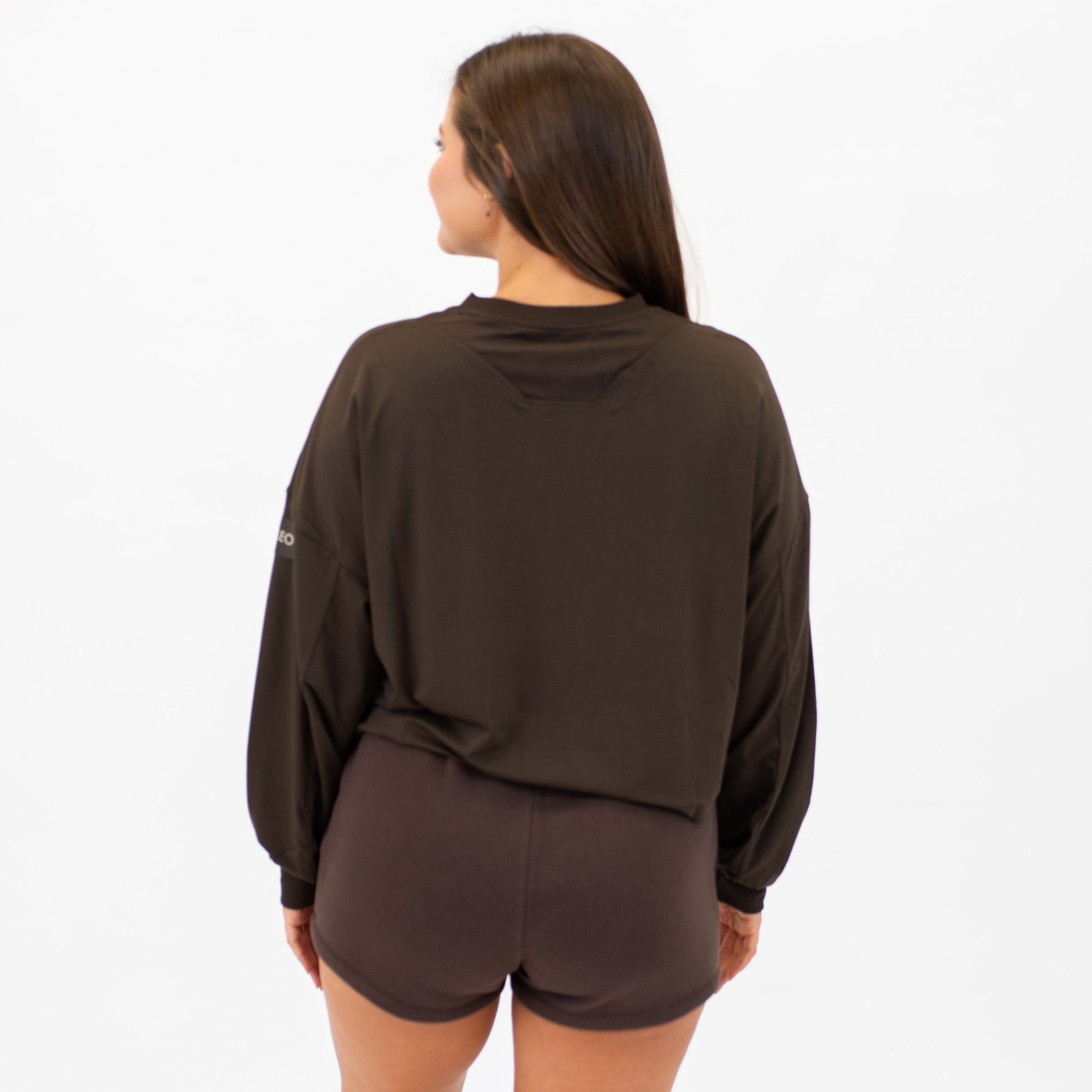 Affinity Oversized Long Sleeve Crop Tee - Skoutley Outdoors LLC