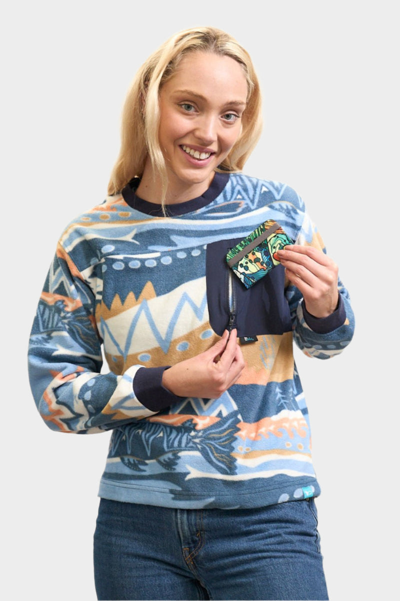 Load image into Gallery viewer, Chummy Fleece Crew Neck
