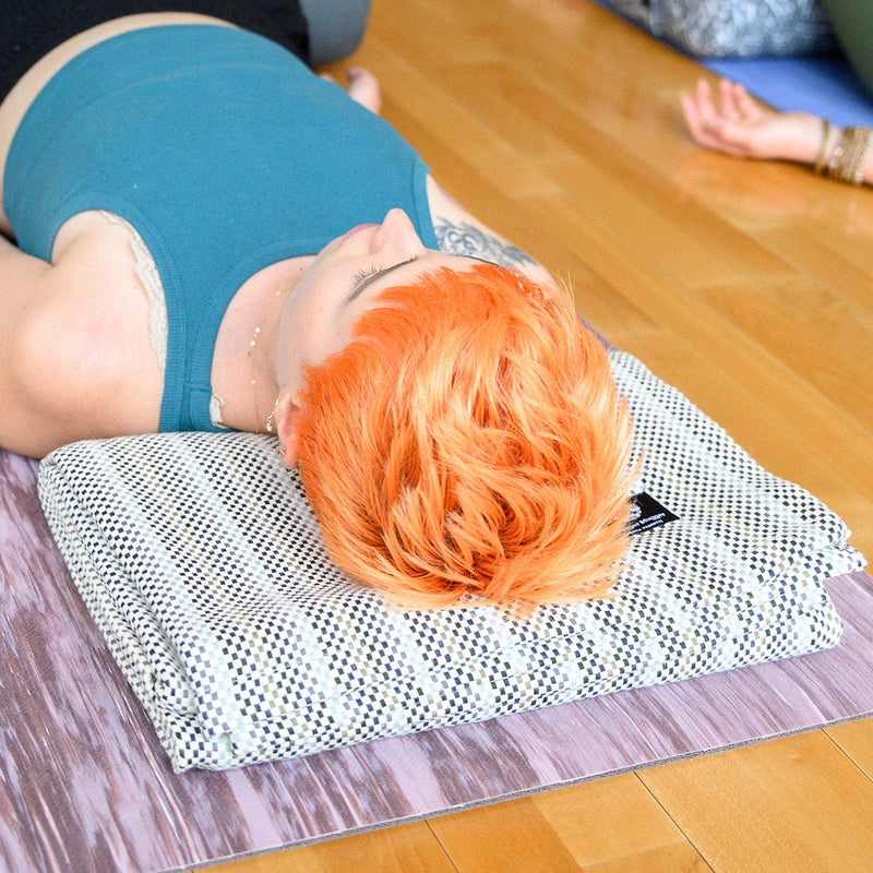 Load image into Gallery viewer, Cotton Yoga Blanket
