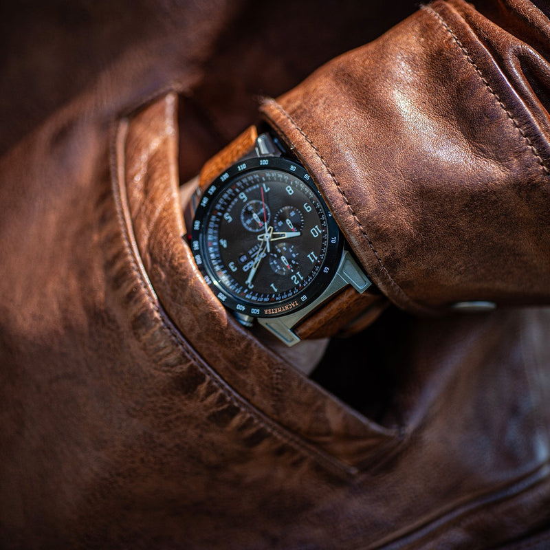 Load image into Gallery viewer, CR-01 - Chrono Watch with Italian Leather Strap - Whiskey Brown
