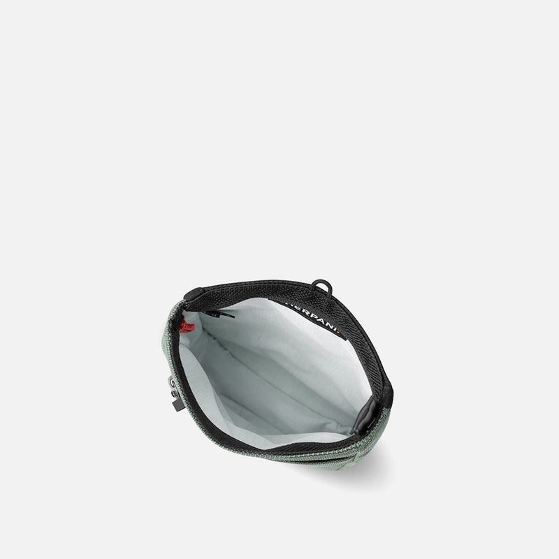Load image into Gallery viewer, Prima AT | Travel Crossbody - Houndstooth Print
