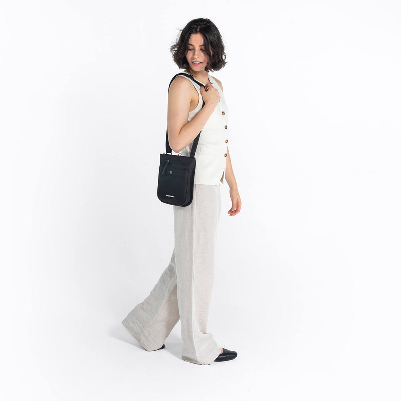 Load image into Gallery viewer, Prima AT | Travel Crossbody - Houndstooth Print
