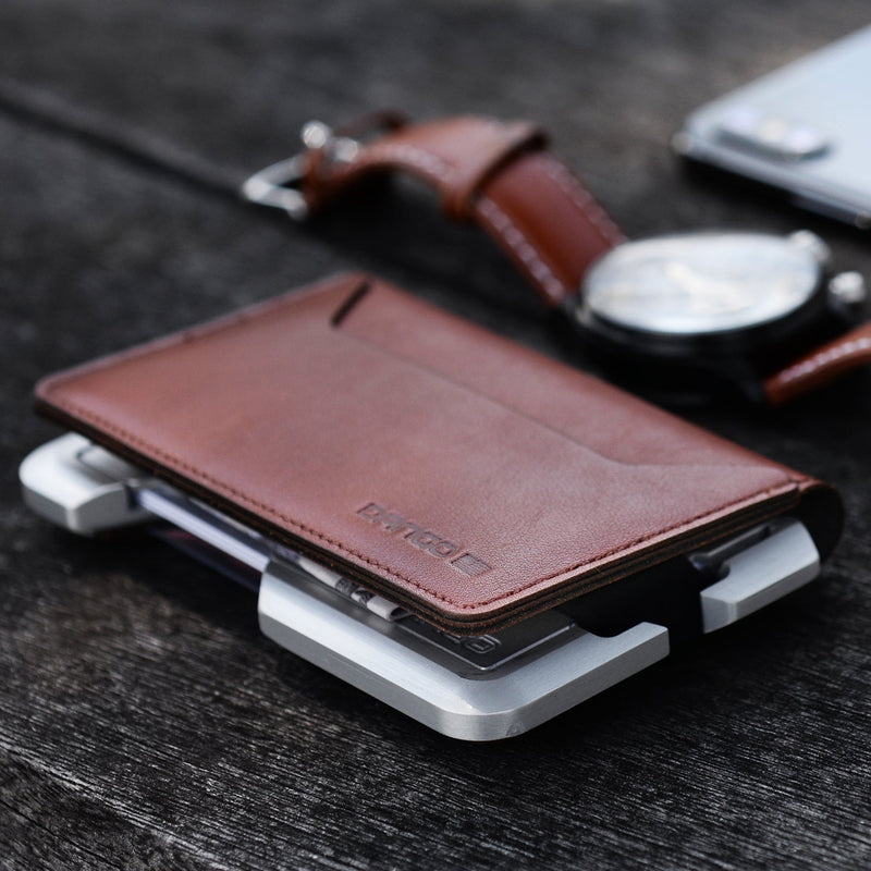 Load image into Gallery viewer, D01 Dapper™ Bifold Wallet
