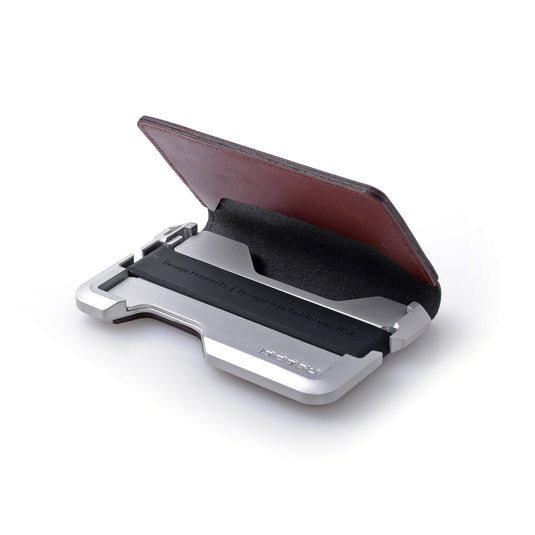 D01 Dapper™ Bifold Wallet