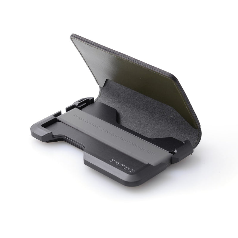 Load image into Gallery viewer, D01 Dapper™ Bifold Wallet
