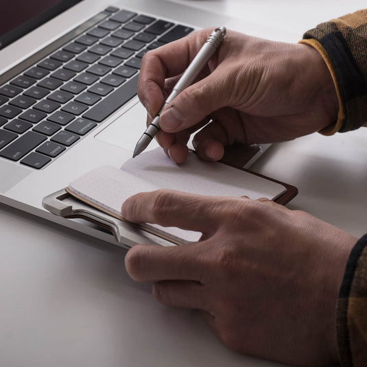 D01 Dapper™ Pen Wallet