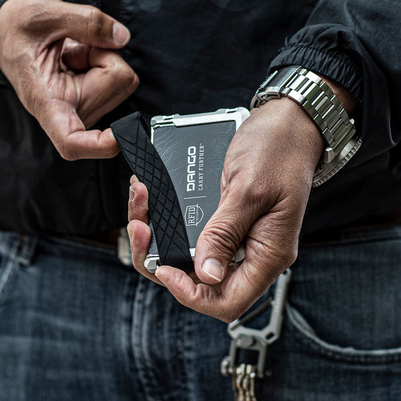 Load image into Gallery viewer, D03 Lite Dapper Rail Wallet
