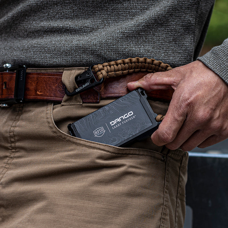 Load image into Gallery viewer, D03 Lite Dapper Rail Wallet
