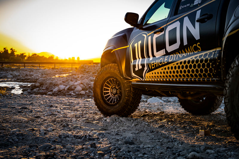 Load image into Gallery viewer, ICON Recon Pro 17x8.5 6 x 135 6mm Offset 5in BS 87.1mm Bore Charcoal Wheel
