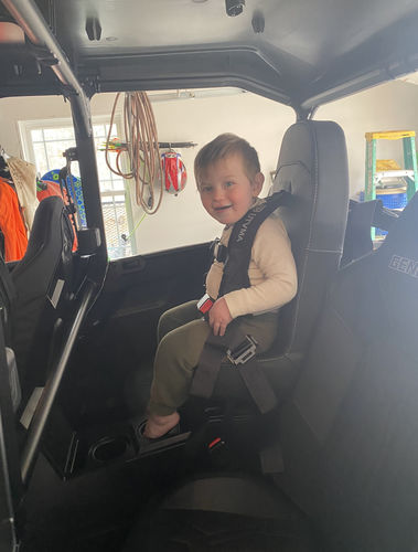 Load image into Gallery viewer, General Front/Rear Bump Seat (2016+)
