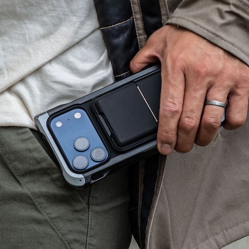 Load image into Gallery viewer, DANGO ADAPT CASE - IPHONE 17 PRO
