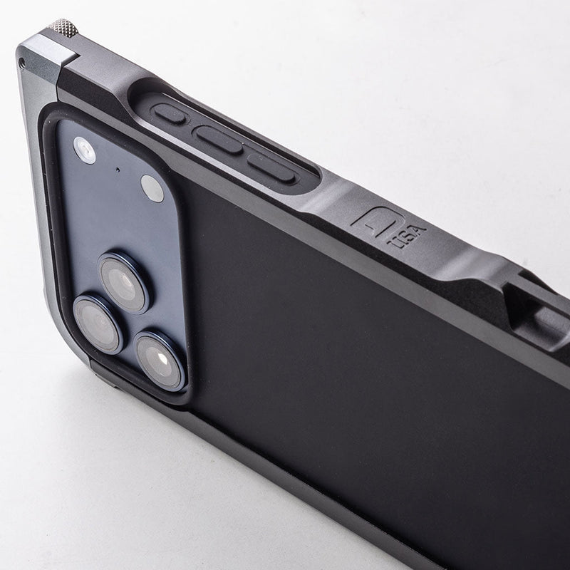 Load image into Gallery viewer, DANGO ADAPT CASE - IPHONE 17 PRO MAX
