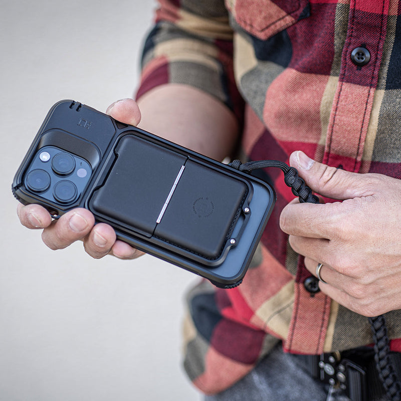 Load image into Gallery viewer, DANGO Covert Case for Iphone 16 Pro

