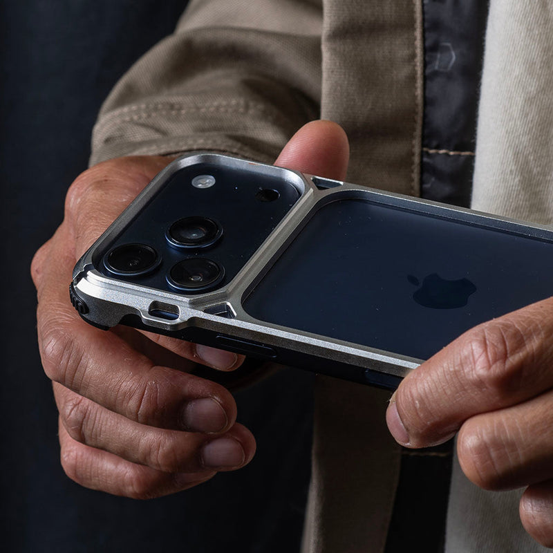 Load image into Gallery viewer, DANGO COVERT CASE FOR IPHONE 17 PRO
