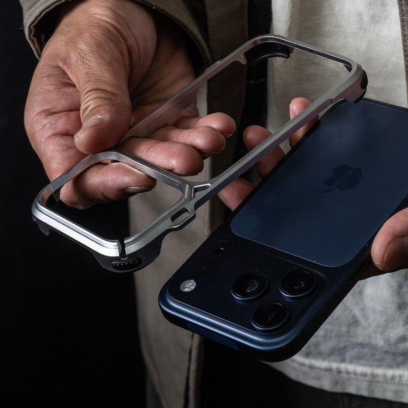 Load image into Gallery viewer, DANGO COVERT CASE FOR IPHONE 17 PRO
