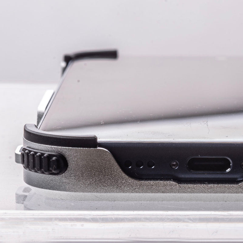 Load image into Gallery viewer, DANGO COVERT CASE FOR IPHONE 17 PRO MAX
